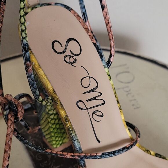 - So Me Rainbow Snakeskin Print - Picture 7 of 11